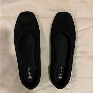 Women's Black Ballet Flats- Vivaia